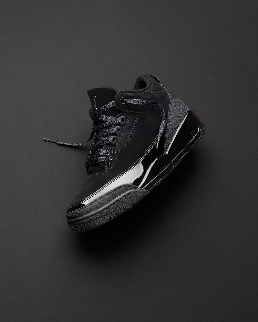 Air Jordan 3 “Black Cat”
