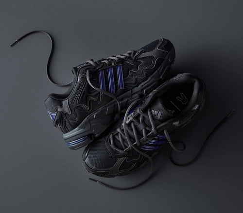 adidas Ozweego “Triple Black”