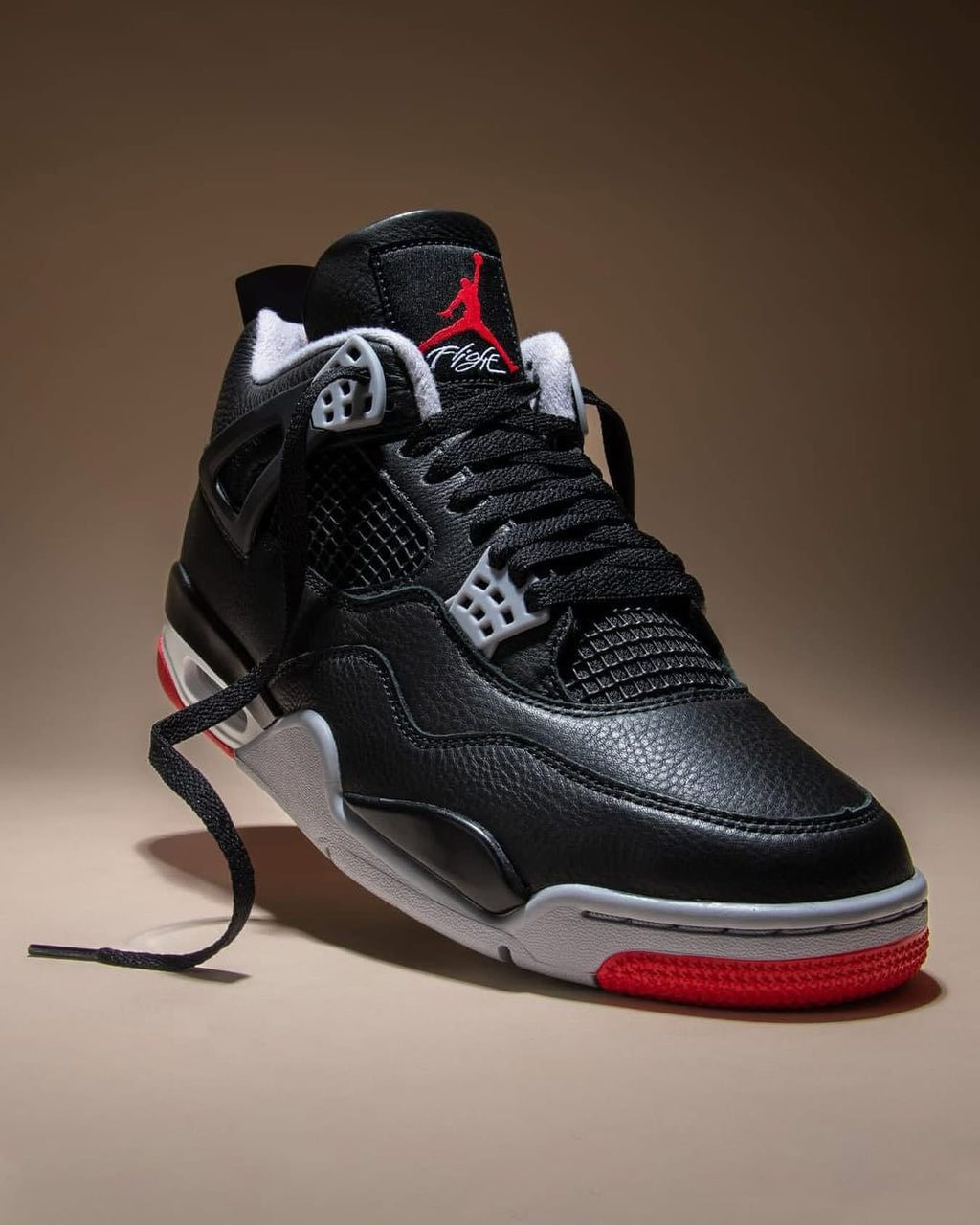 Jordan Retro 4 “Bred”